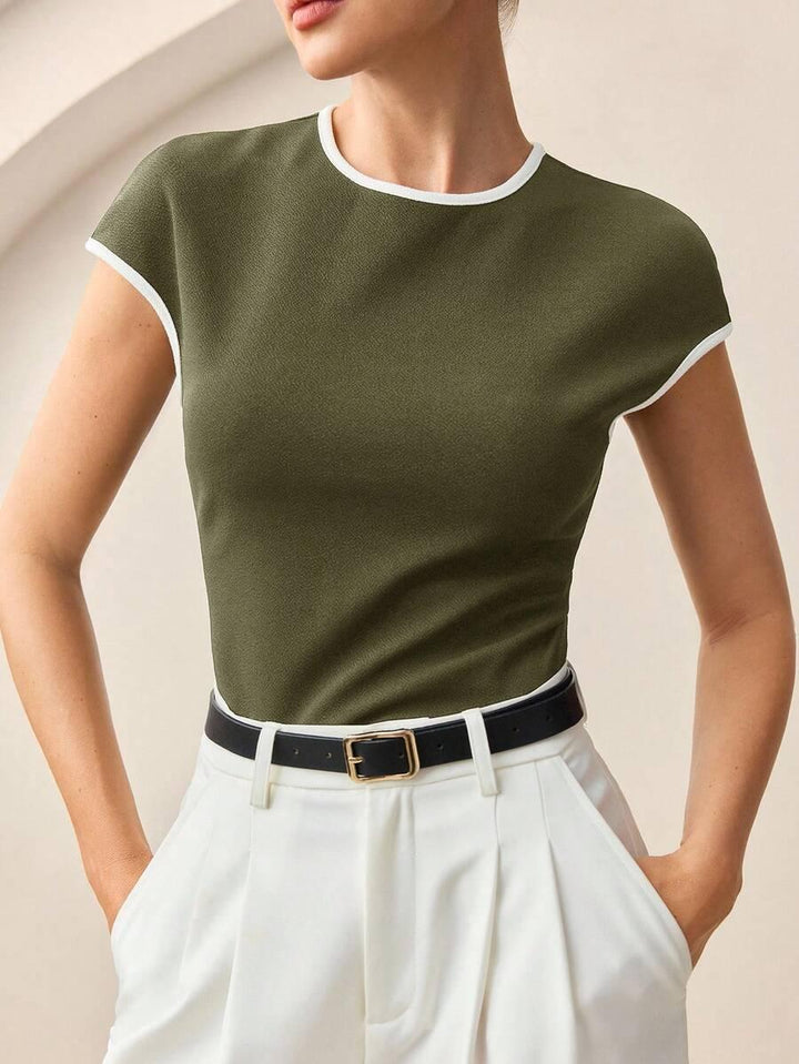Contrast Trim Round Neck Short Sleeve Tee All Day Comfort