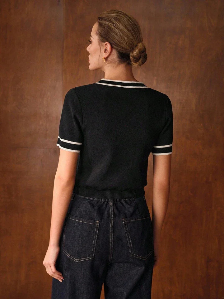 Knit Top With Contrast Trim Short Sleeves Modern Fit