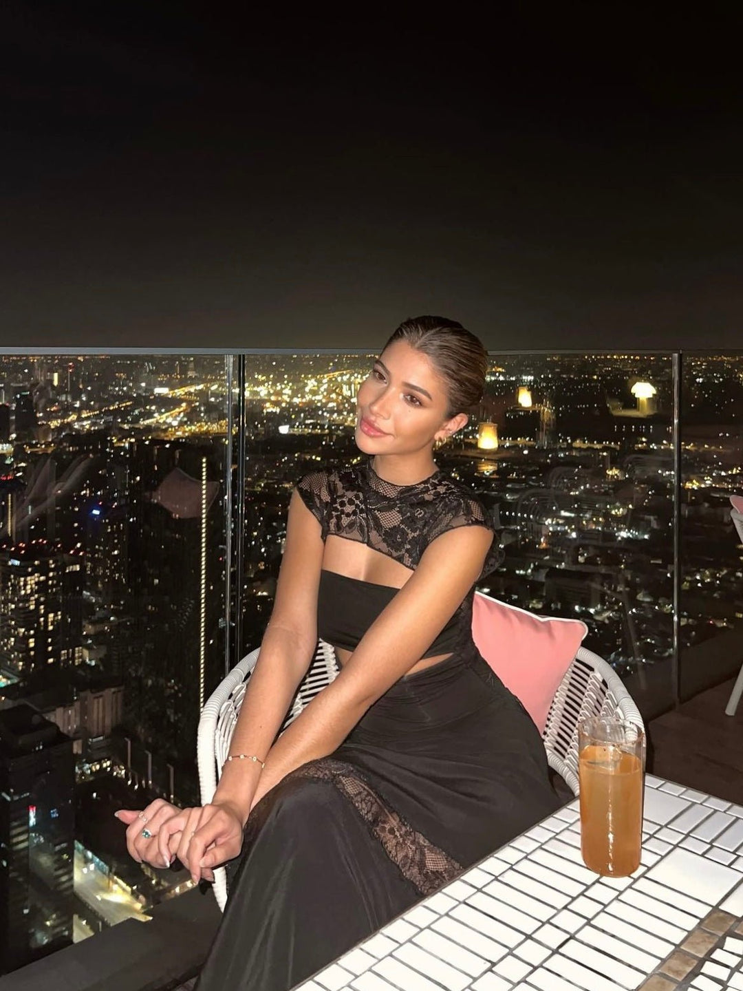 Lucy lace top - black