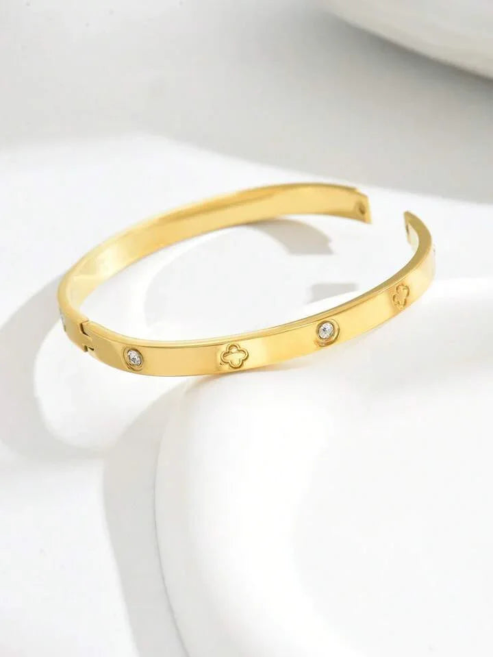 Heart-shaped Buckle Stainless Steel Bracelet