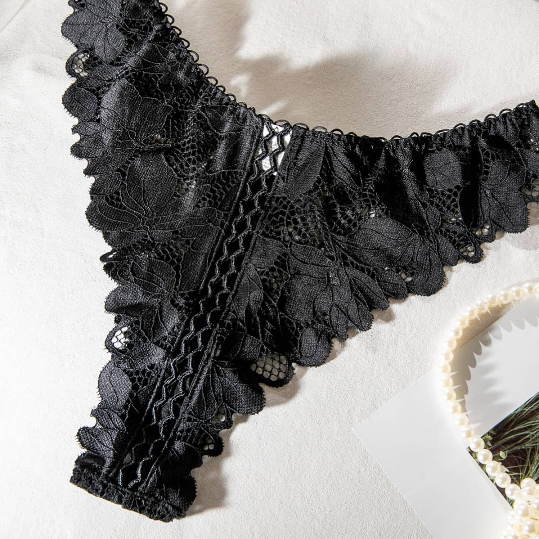 Viviette – Black Orchid Lingerie Set