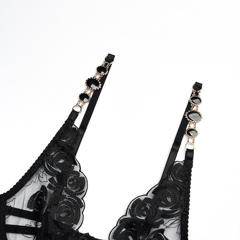 Helena – Black Lace Lingerie Set