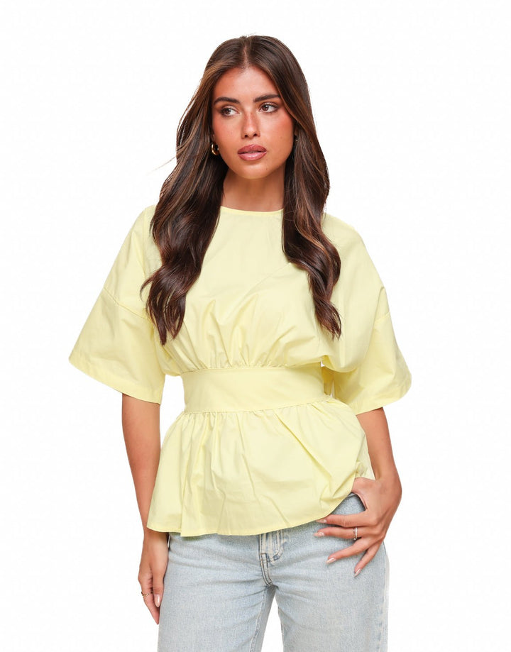 Light Yellow Bow Oversized - T-Shirt